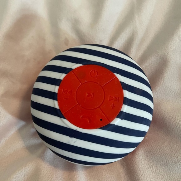 Shower speaker - Picture 1 of 4